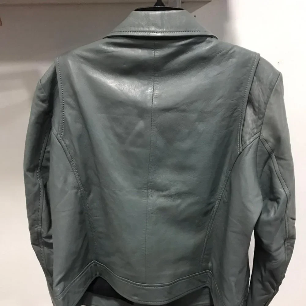 NWT LAMB LEATHER SLINK Crop Jacket Size 2 AUTHENTIC GENUINE MOTORCYCLE MOTO zip - Picture 2 of 4